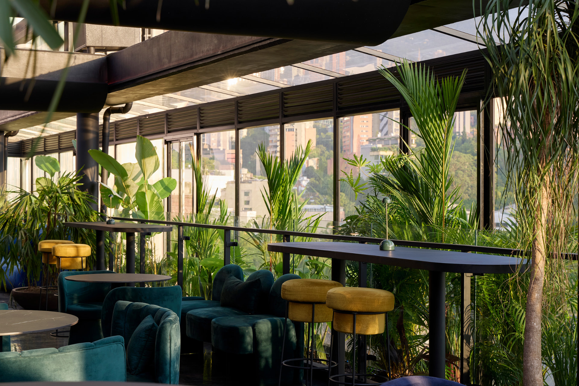 Penumbra Bar Rooftop — vista 3